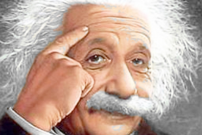 ألبرت أينشتاين...سبّاقٌ مجنون