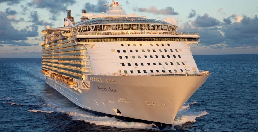 Allure of the seas  سفينة فخمة عملاقة