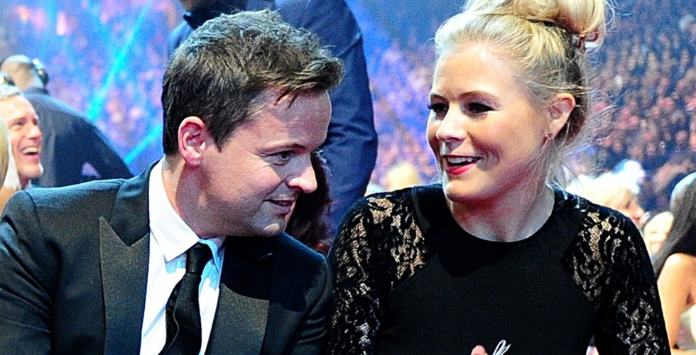 من هي خطيبة Declan Donnelly الجديدة؟