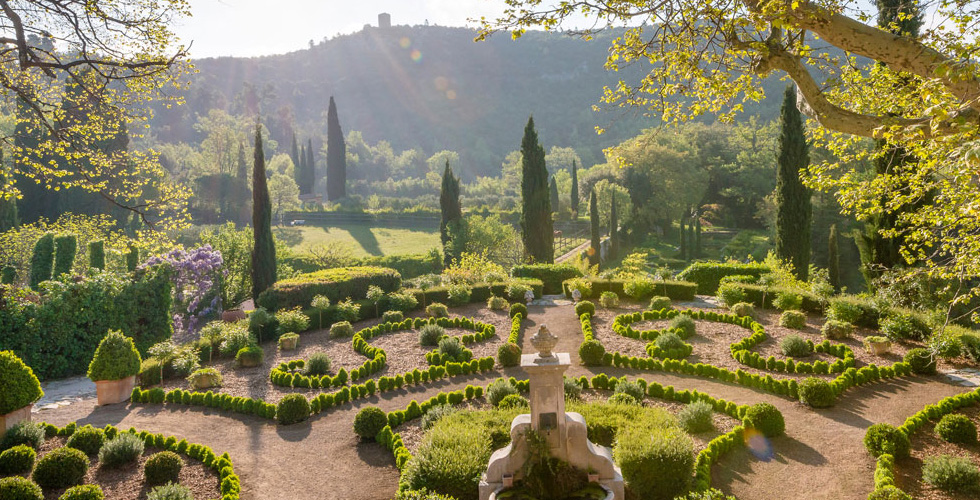 قصر Domaine de la Baume 