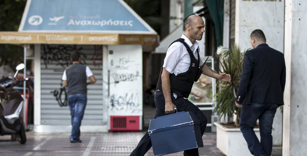 اغلاق المصارف في اليونان