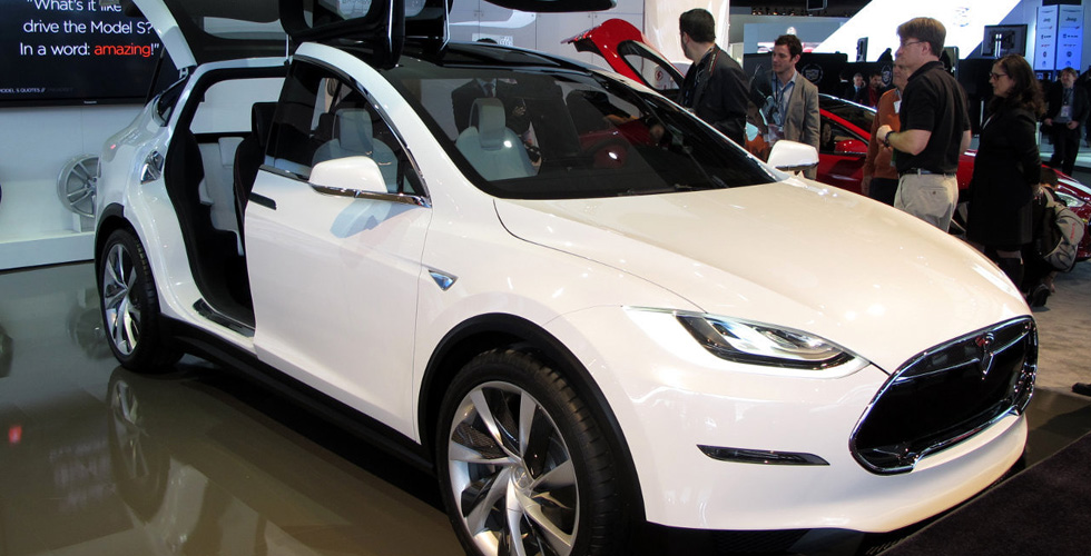 أخيراً، ستطلق تيسلا ال Model X 