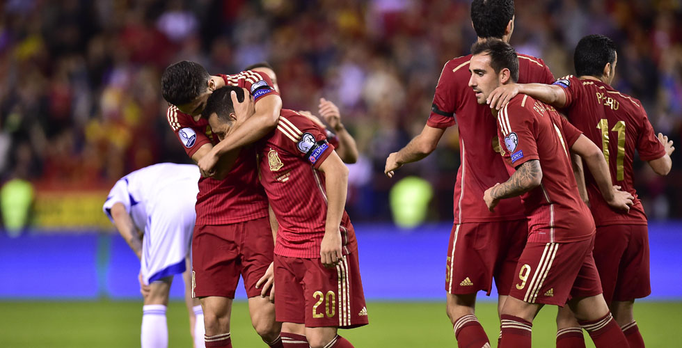 اسبانيا تتأهل الى النهائيات الاوروبية