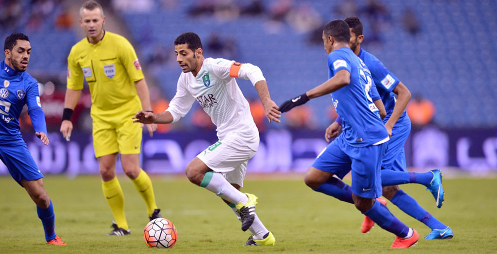 الاهلي يسحق الهلال 