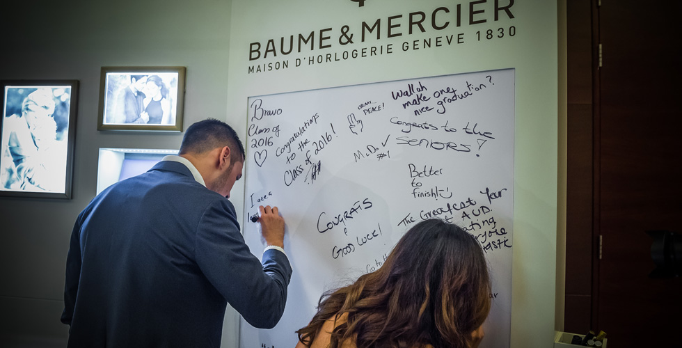 دار Baume & Mercier تحتفل مع طلاّب الجامعة الأميركية في دبي 