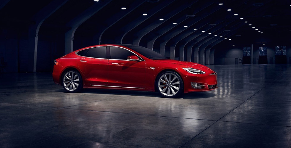 Model S 60  تعود من ( Tesla )