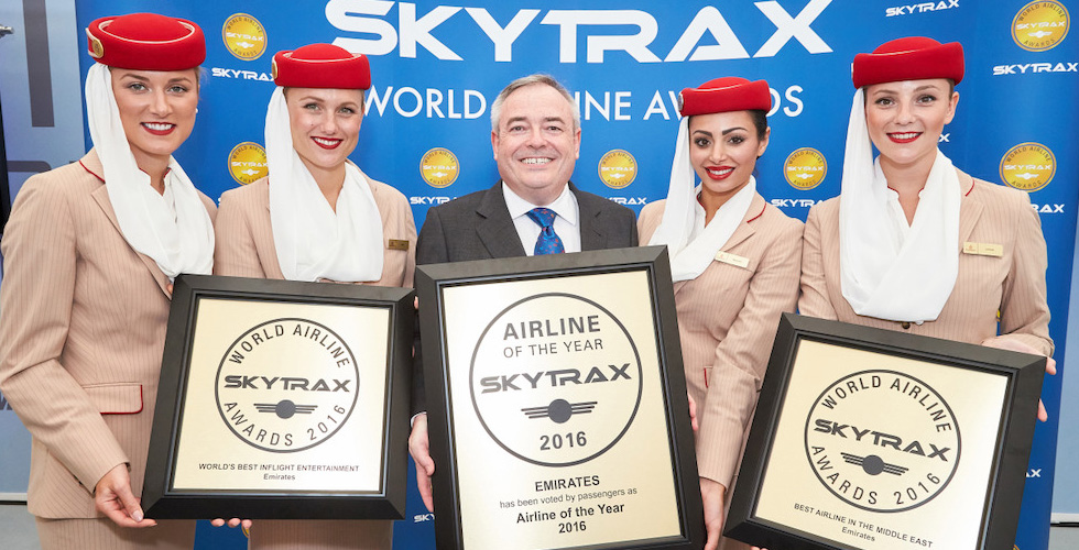 جوائز عالمية لطيران الامارات 