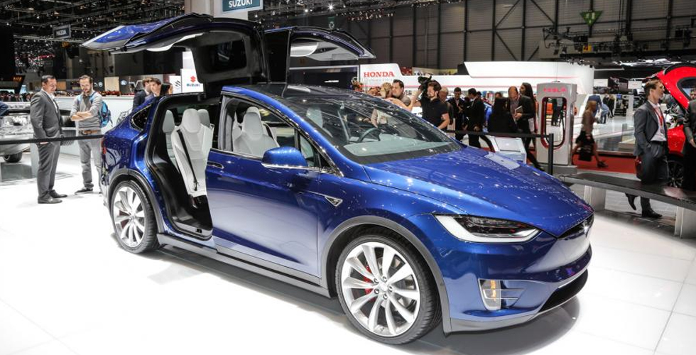 Tesla تقدّم نسخة 60D  من ال Model X