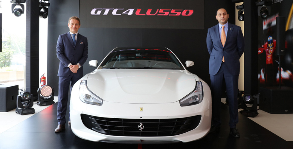 فيراري  GTC4 Lusso في عُمان