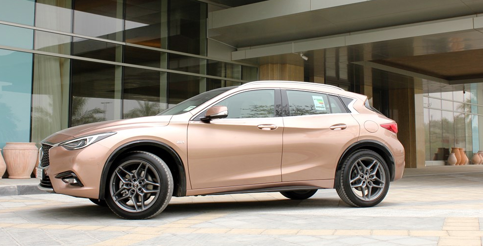 Q30 Infiniti تصل إلى أبو ظبي