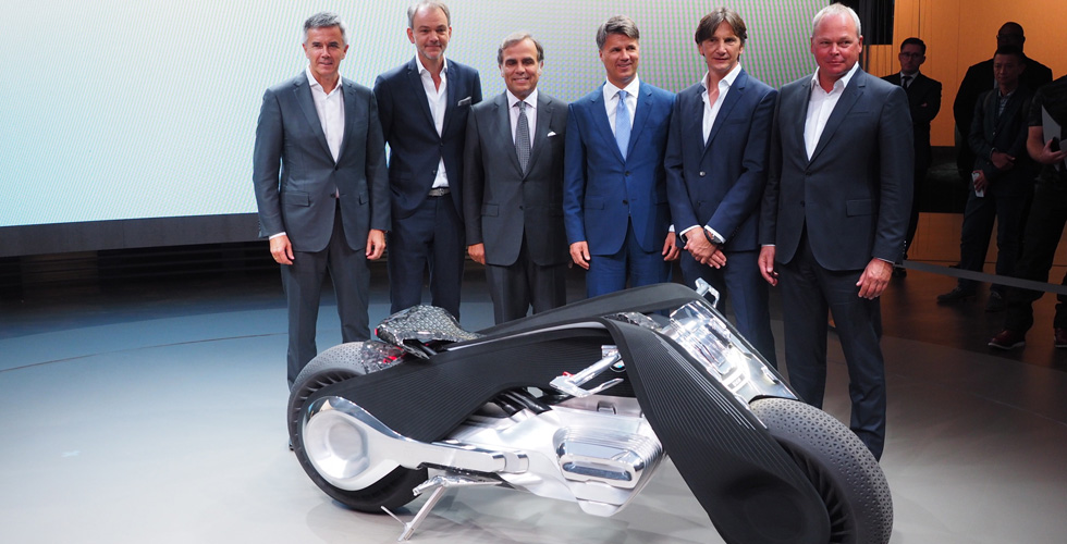 الصّور الحيّة لل BMW Motorrad Vision Next 100
