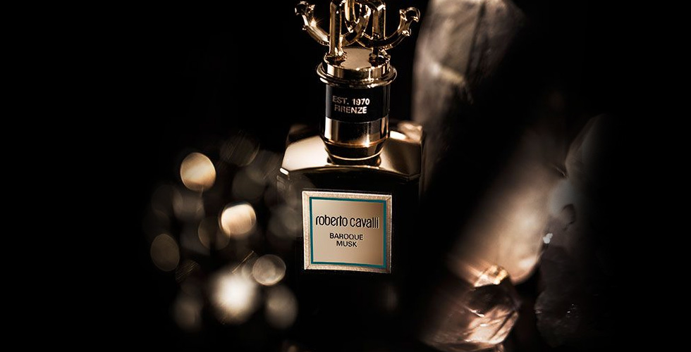 عطورٌ فاخرةٌ من Cavalli