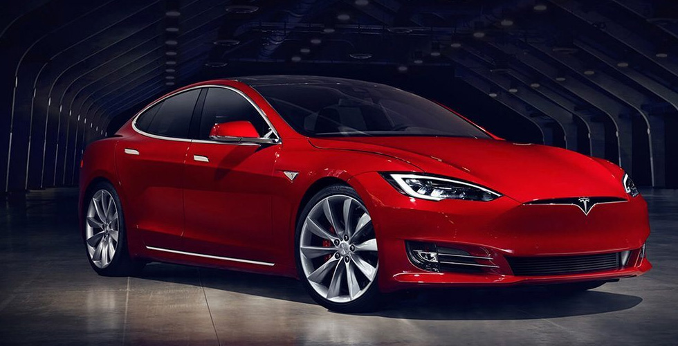 Tesla  تضيف معدّاتٍ مستقبليّة ب 8000 $