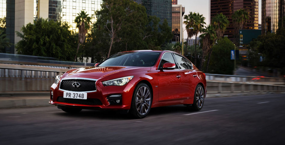 Infinity Q50 Red Sport 400  في الإمارات