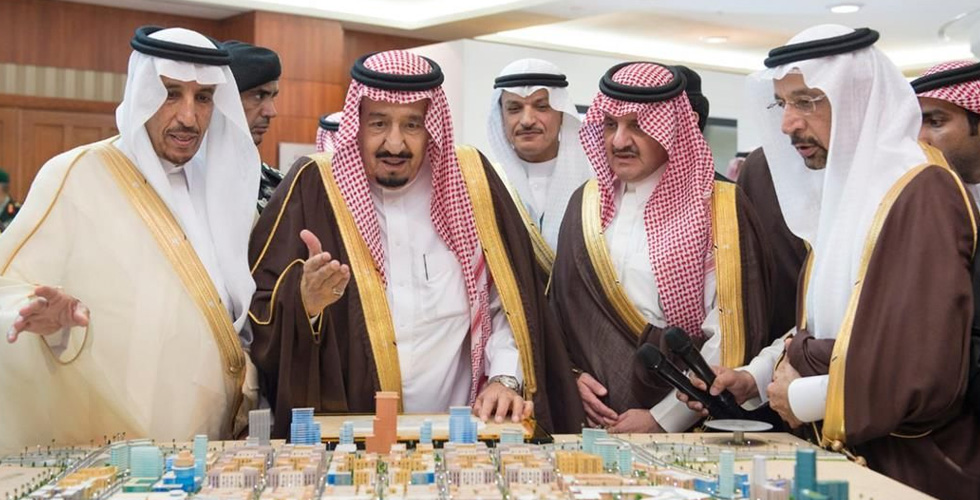 الملك السعودي يرعى التنويع الاقتصادي 