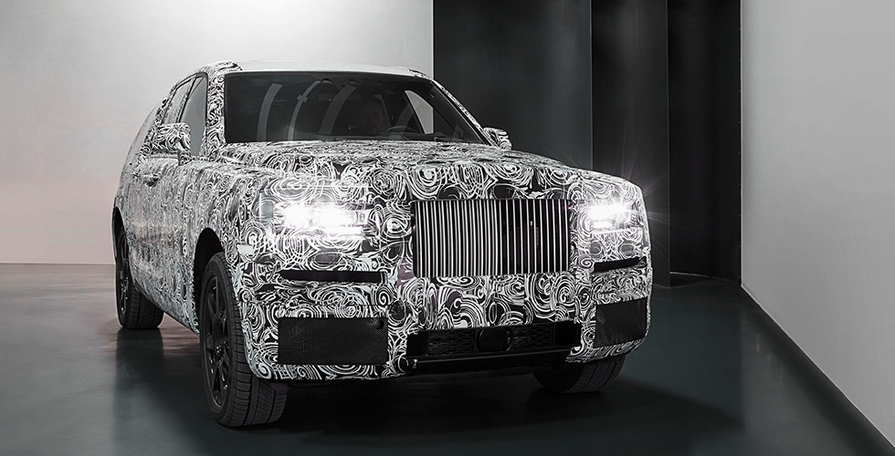 لمحة رسميّة عن الSUV  من Rolls Royce 