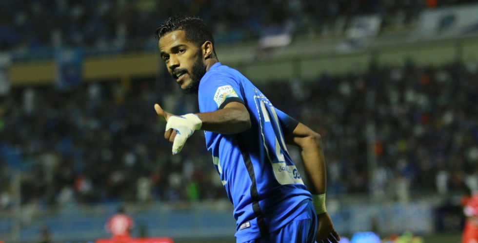 الهلال في الصدارة السعودية 