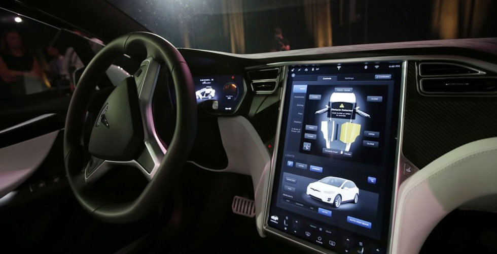 ترقّبوا Autopilot  الجديد من Tesla  