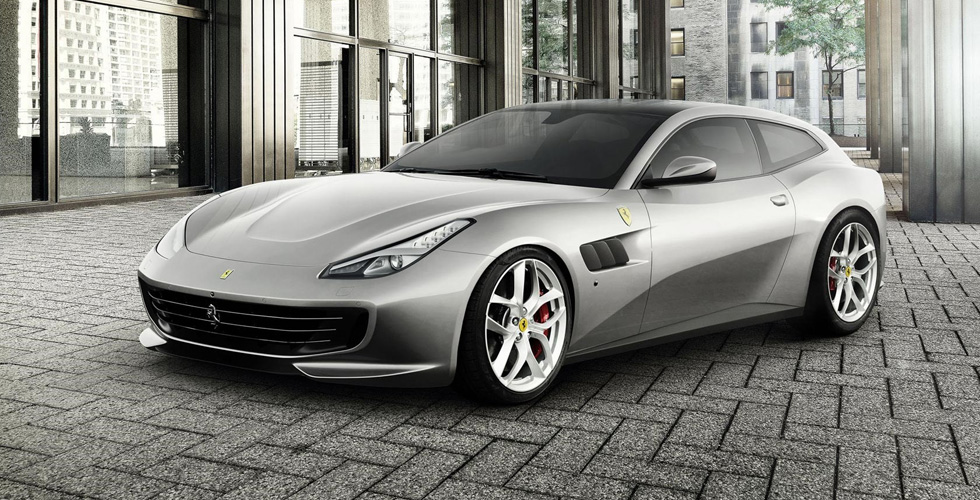 الفيراري GTC4Lusso T  في الإمارات