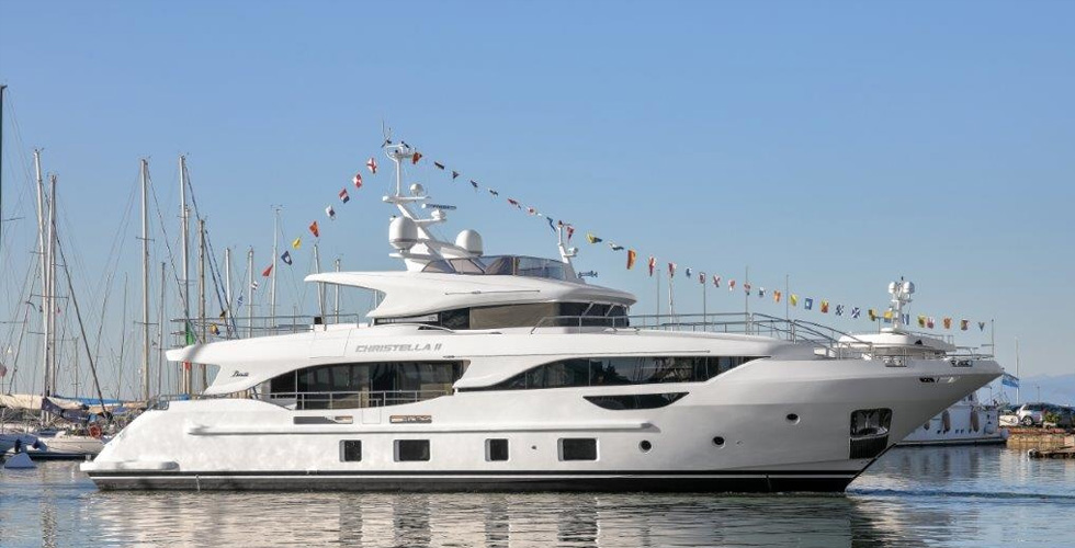 رفاهية Benetti تشق المياه 