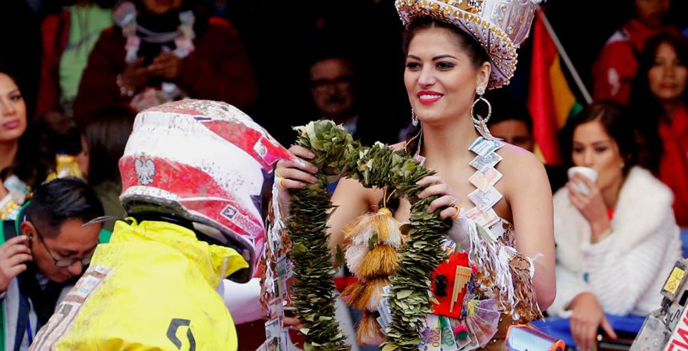 لماذا استقبلت بوليفيا سائقي رالي داكار بأوراق الكوكا؟
