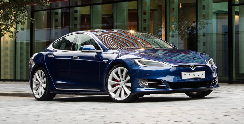 سعر سيّارات Tesla  سيرتفع مع الضّرائب