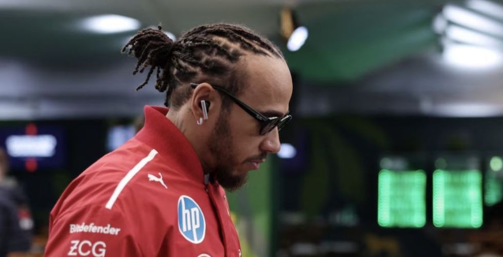 هاميلتون ينفي وجود خلافات في فيراري