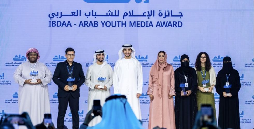 محمد بن راشد بن محمد يكرّم الفائزين بجائزة الإعلام للشباب العربي 