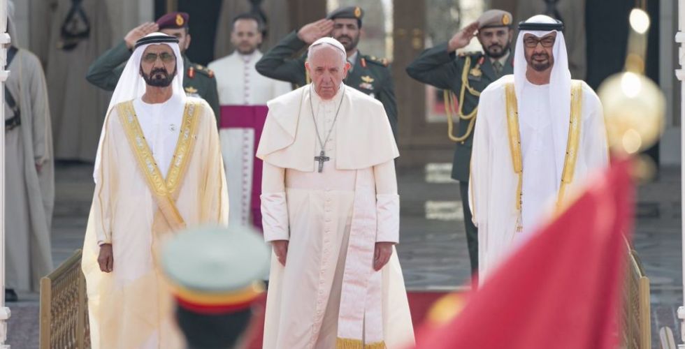  استقبال قداسة البابا فرنسيس في قصر الرئاسة 