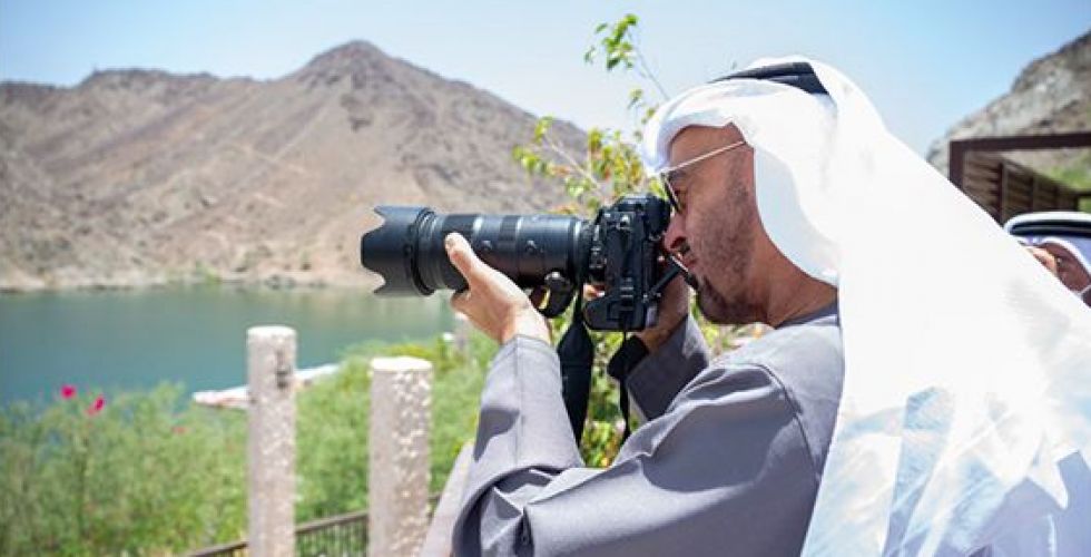 الشيخ محمد بن زايد: المصوّر