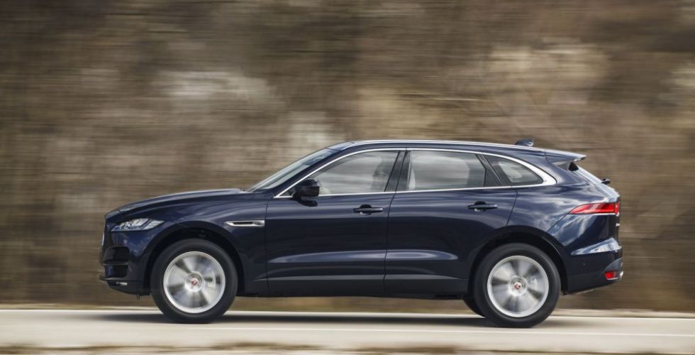 Jaguar F-Pace  2018 بمحرّكٍ جديد