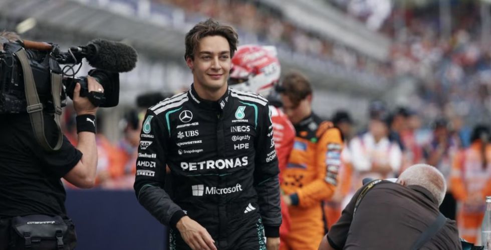  راسل يضع مرسيدس في مركز أول المنطلقين في سباق أستراليا