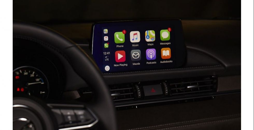 مازدا تدمج مساعدي CarPlay و Android Auto في سياراتها