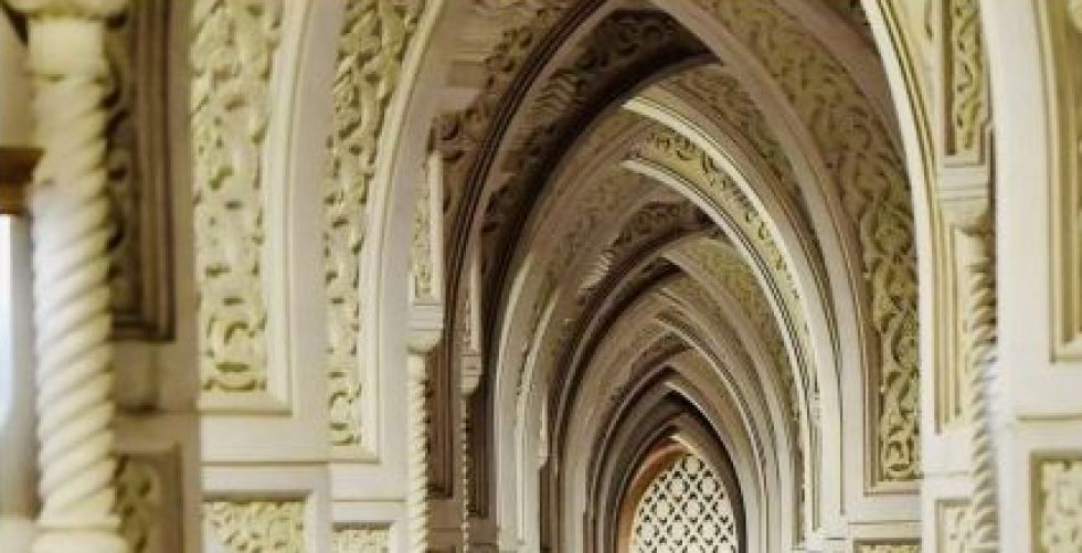 أعمدة المسجد الحرام تخدم ملايين المصلين