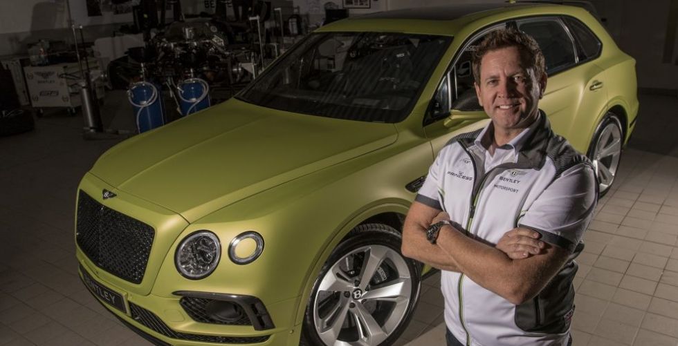 Bentley Bentayga تنافس في سباق بايكس بيك الشهير 