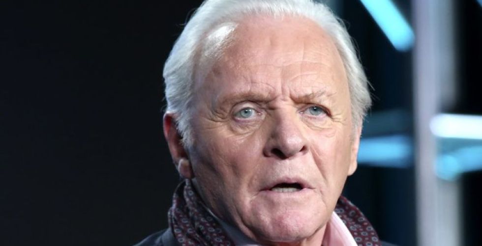 السعودية تكرّم أنتوني هوبكنز