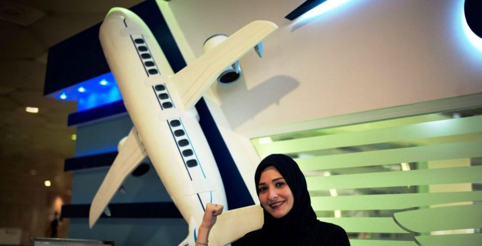 بعد السيارة المرأة السعودية ستقود طائرة
