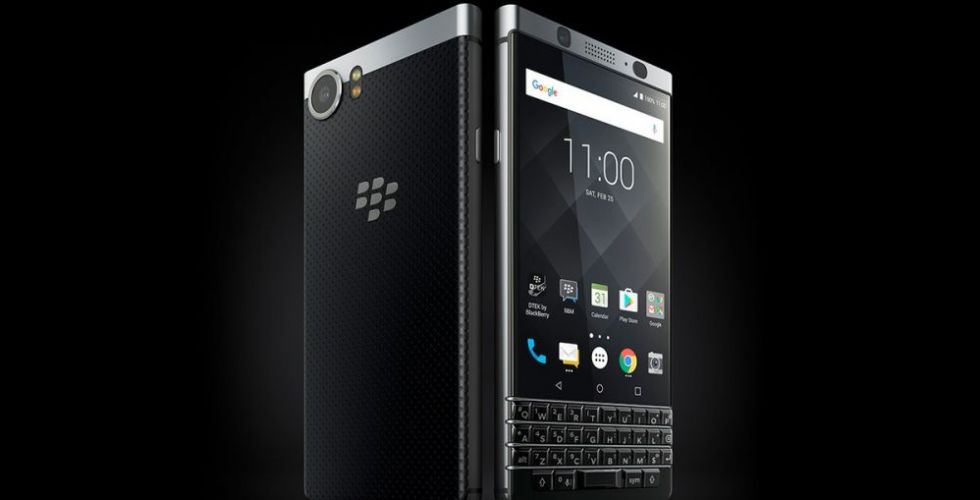 هاتف BlackBerry KEYone يصل إلى المملكة