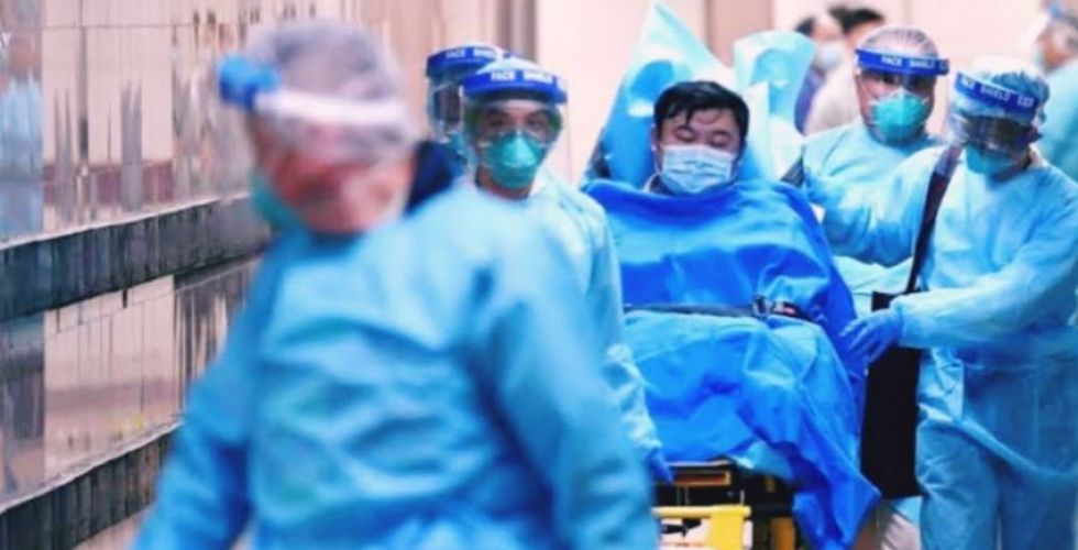 وفاة الطبيب الصيني بكورونا الذي حذّر منه