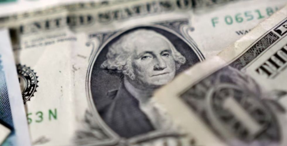 الدولار قرب أعلى مستوى 