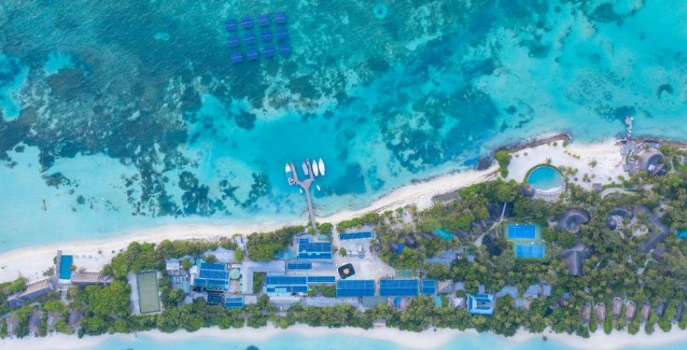  أكبر نظام شمسي يطفو في المالديف لبيئة أفضل