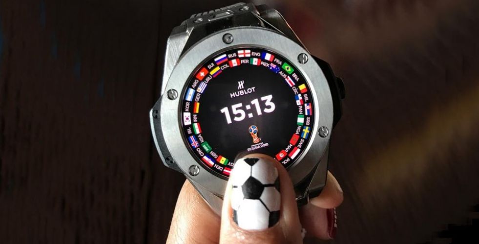 Bang e8. Hublot SMARTWATCH. Смарт часы Хаблот. Hublot Euro 2020. Hublot часы смарт часы big Bang e.