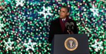 أوباما يضيئ شجرة الميلاد ويتذكّر ضحايا الارهاب