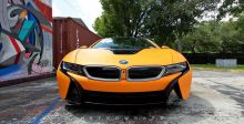 برتقاليّ هالوين لل BMW i8 
