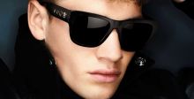 نظارات شمسية مربّعة من Versace 