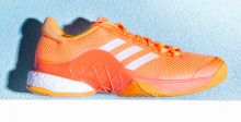 Adidas  ملكة ملاعب التنس