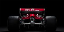 هذه سيّارة ألفا روميو وصوبر لفورمولا ١ ٢٠١٨