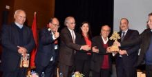 المغرب يكرّم الشعرية اللبنانية بجائزة الى وديع سعادة