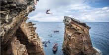مسابقة عالمية للقفز من صخرة الروشة رمز بيروت والانتحار