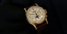 بيعُ ساعة الملك فاروق في دبي  بسعر قياسي